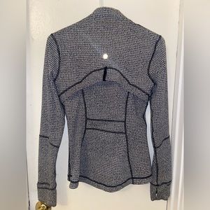 LULULEMON DEFINE JACKET